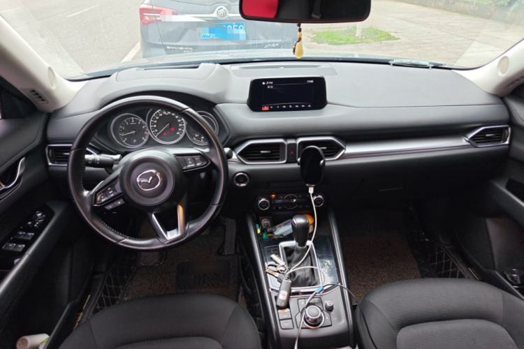 Used Mazda CX-5 2020 2.5L Automatic Two-Wheel Drive Smart Version Center Console