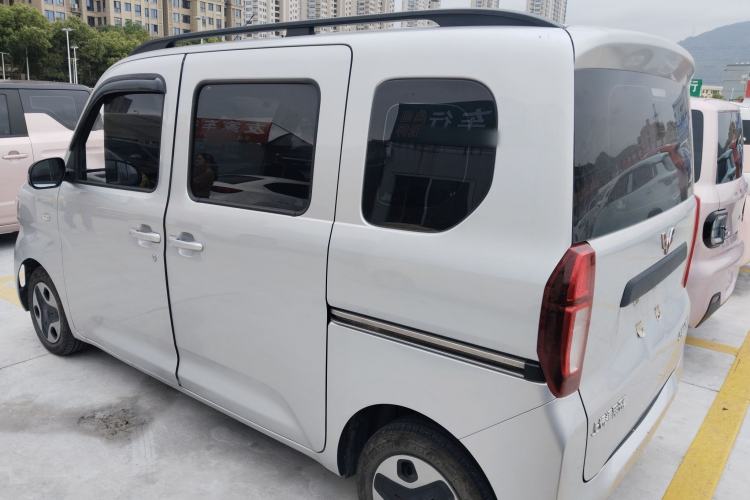 Used Wuling Zhiguang New Energy 2025 Model 305km Ambitious Edition
