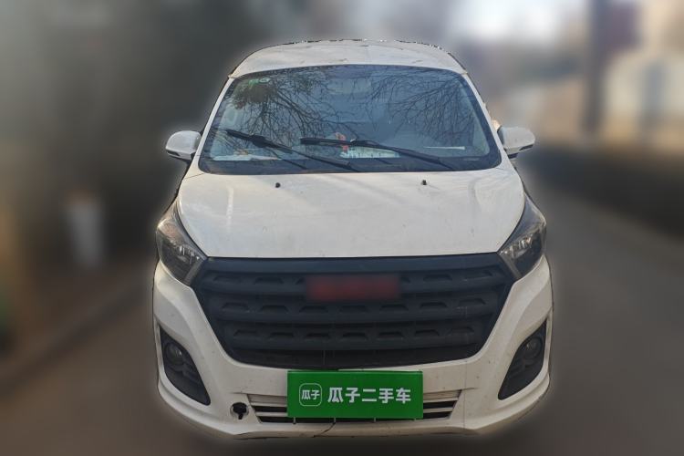 Used Jinbei Gold Hiace 2023 2.0L Passenger Van Engineering Lion 5/6/7 Seats Front