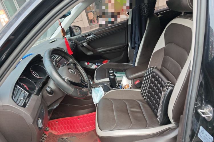 Used Volkswagen Tiguan L 2017 330TSI Automatic Two-Wheel Drive Luxury Edition