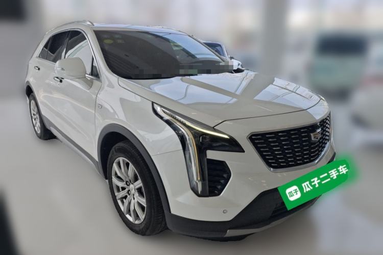 Used Cadillac XT4 2020 28T Two-Wheel-Drive Leading Version Front Right 45 Deg