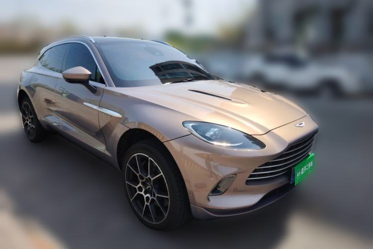 Used AstonMartin DBX 2022 3.0T STRAIGHT-SIX Front Right 45 Deg