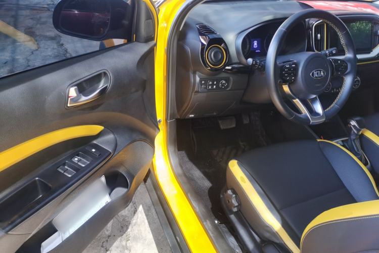 Used Kia kx1 Stonic 2019 1.4L Automatic Sport Edition China VI Driver Seat
