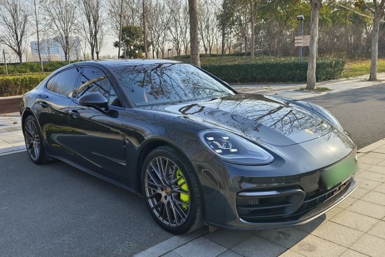 Used Porsche Panamera 2023-Year Restyled Panamera 4 E-Hybrid Platinum Edition 2.9T