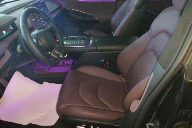 Used Xiaomi Auto SU7 2024 Four-Wheel Drive Ultra-Long Range Advanced Intelligent Driving Max Edition