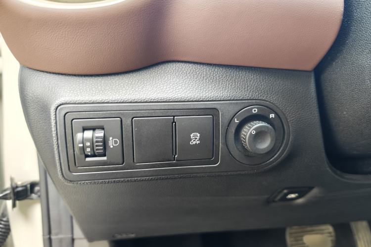 Used Wuling Bingo 2023 333 km Lingxi Connected+ Version Interior 4