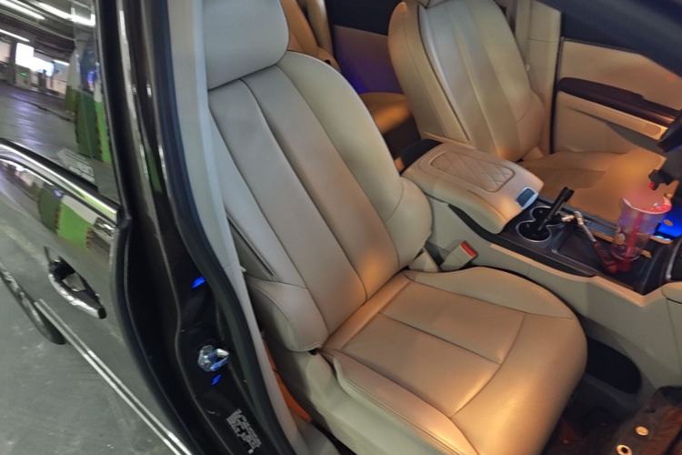 Used Buick GL8 2021 Land Cruiser Executive Class 652T Luxury Model