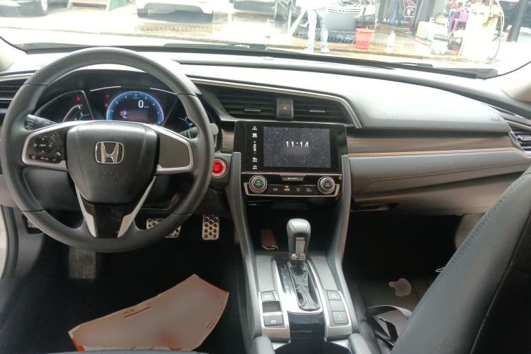 Used Honda Civic 2019 220TURBO CVT Dynamic Edition China VI Center Console