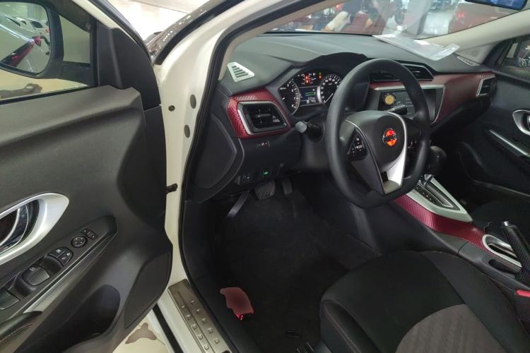 Used Nissan Lannia 2020 1.6L CVT Cool Edition Driver Seat