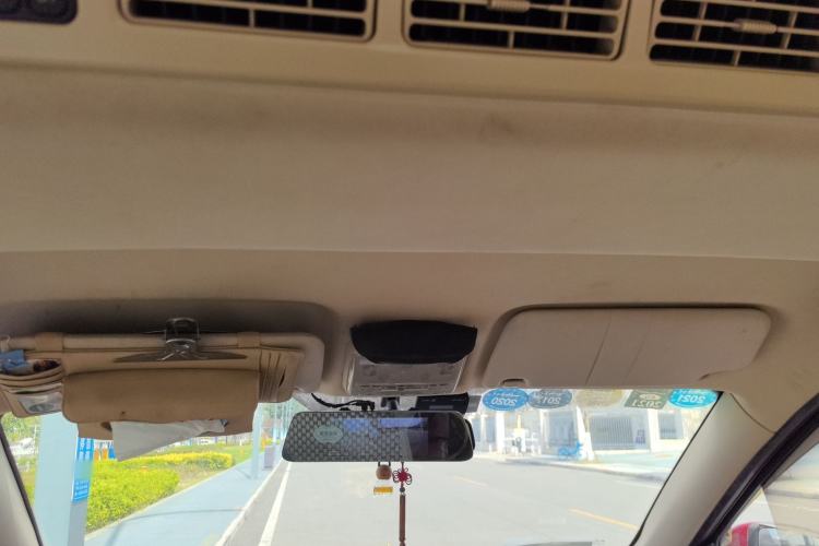 Used Dongfeng Fengon 360 2015 1.5L Manual Luxury 7-Seater China V Emission Standard Headliner