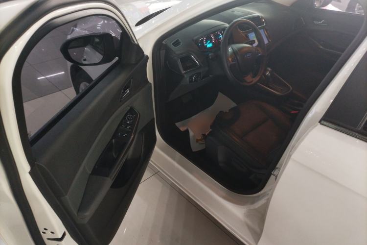 Used Ford Escort 2017 Happiness Edition 1.5L Automatic Fashion Version Driver Seat