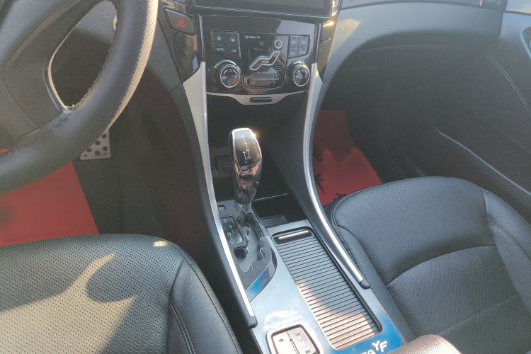 Used Hyundai Sonata 2013 2.4L Automatic Leading Edition China IV Standard
