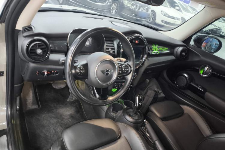 Used MINI MINI 2021 1.5T COOPER Classic Edition