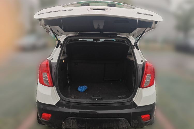 Used Buick Encore 2014 1.4T Manual Two-Wheel Drive Urban Advanced Model Trunk