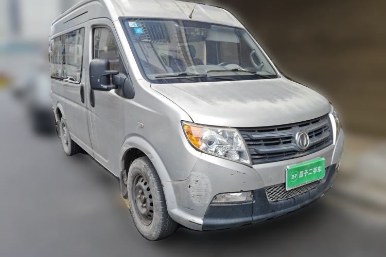 Used Dongfeng Yufeng 2014 2.5T YuliBao Logistics Vehicle Low-Trim Version with Short Wheelbase and Mid-Roof Design – ZD25