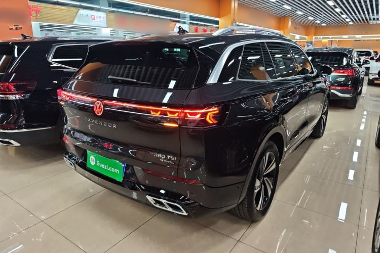 Used Volkswagen Tavendor 2024 380TSI All-Wheel-Drive R-Line Cruise Premium Edition
