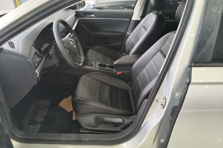 Used Volkswagen Lavida 2019 1.5L Automatic Fashion Edition China VI
