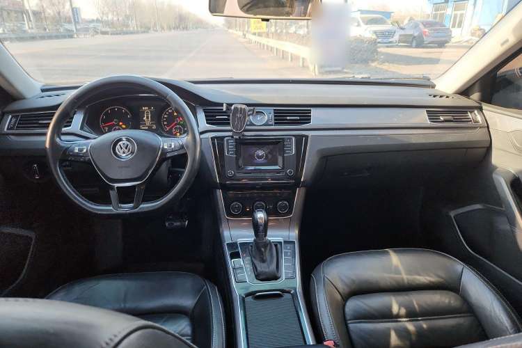 Used Volkswagen Passat 2016 330TSI DSG Luxury Edition