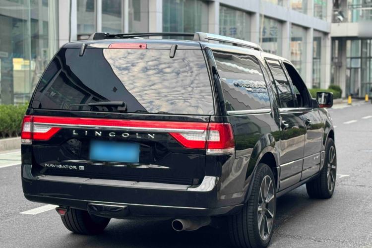 Used Lincoln Navigator 2016 3.5T AWD
