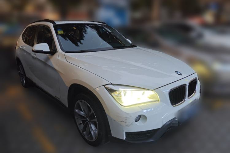 Used BMW X1 2013 sDrive18i Sport Design Package Front Right 45 Deg