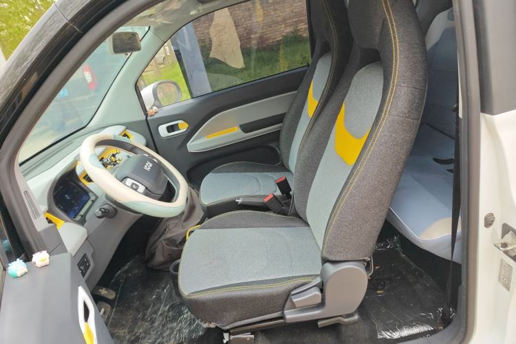 Used Chery QQ Ice Cream 2022 120km Conical Shape Lithium Iron Phosphate Left Front Seat