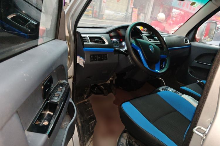 Used Jinbei New Dolphin EV 2023 Comfort-Style Van Corrugated Version 42.3 kWh
