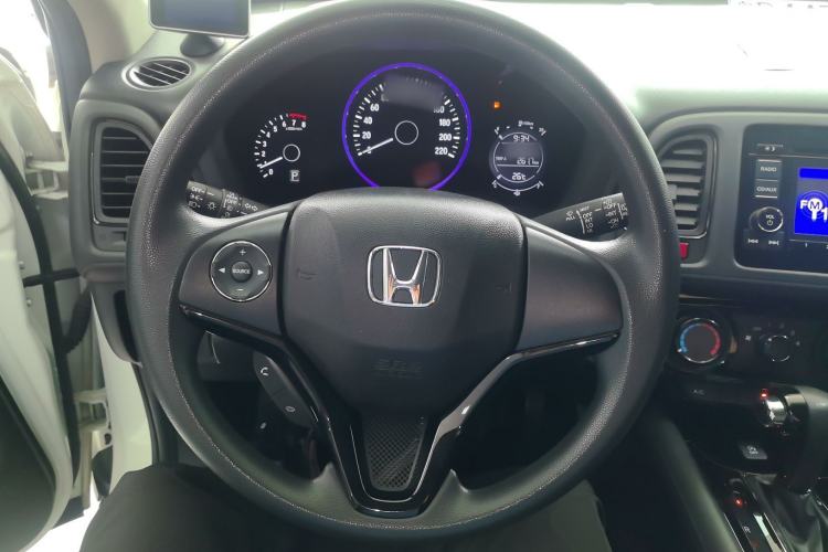 Used Honda Vezel 2017 1.8L CVT Front-Wheel Drive Pioneer Edition
