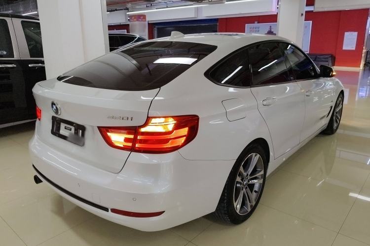 Used BMW 3 Series GT 2016 320i Design Package Edition Rear Right 45 Deg