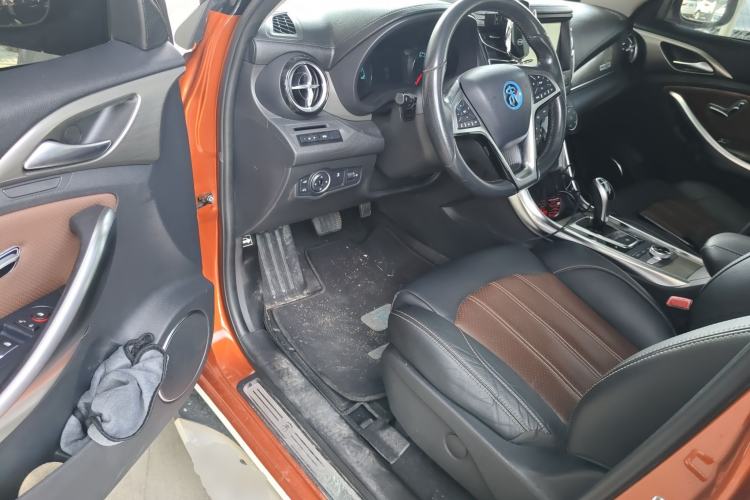 Used BYD Song New Energy 2017 Song DM 1.5TID All-Wheel Drive Luxury Model Driver Seat