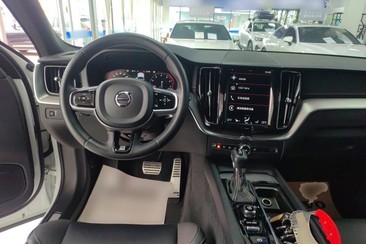 Used Volvo XC60 2020 T5 4x4 Smart & Dynamic Sport Edition
