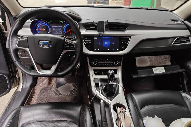 Used Geely Auto Vision 2018 1.5L Manual Happiness Edition Center Console