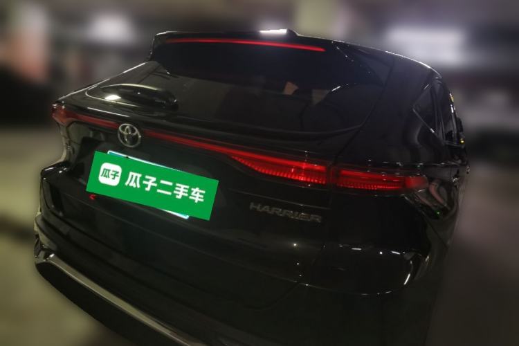 Used Toyota Harrier 2022 2.0L CVT Two-Wheel Drive Deluxe Edition
