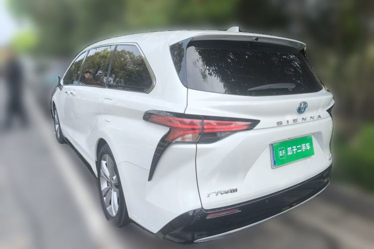 Used Toyota SIENNA 2021 2.5L Hybrid Premium Edition Rear Left 45 Deg