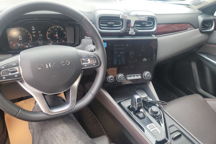 Used Lynk & Co 02 2021 2.0TD Automatic Two-Wheel Drive Zhaoshang Champion Edition Center Console