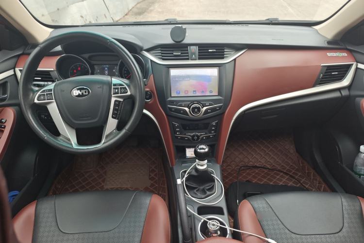 Used BYD G5 2014 1.5TI Manual Luxury Edition