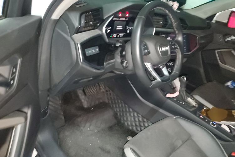 Used Audi Q3 2022 35 TFSI Fashion Dynamic Model