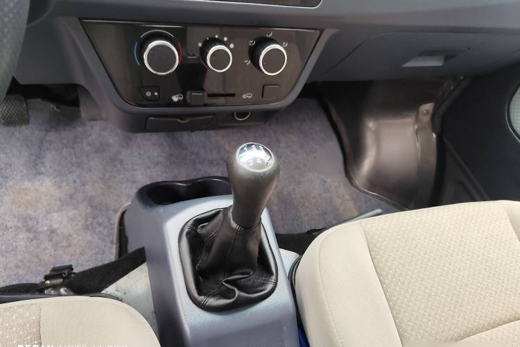 Used Jinbei Hiace X30 2021 1.5L Standard Version Air-Conditioning-Free Bus China VI Emission Standard SWC15M