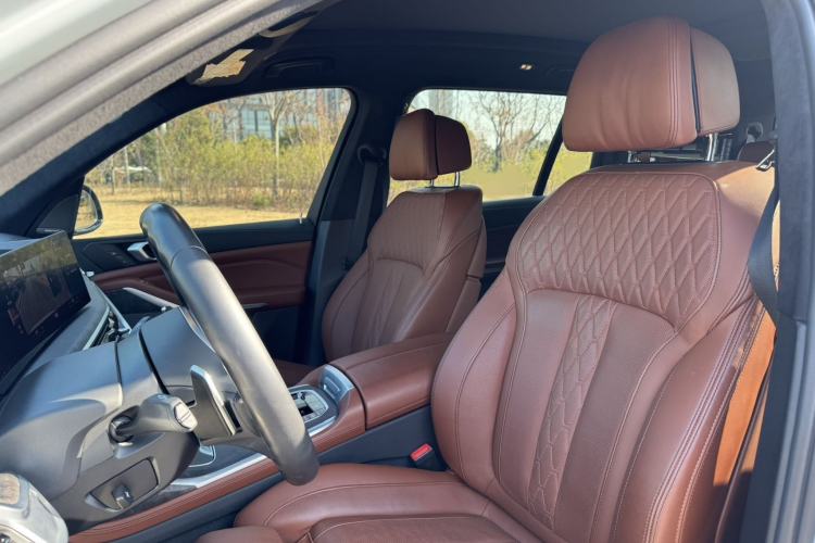 Used BMW X7 2023 xDrive40i Luxury M Sport Package
