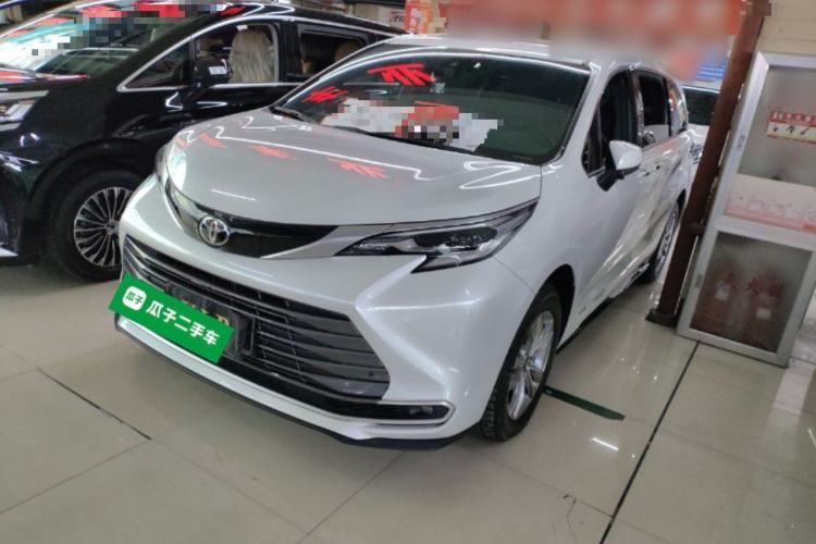 Used Toyota SIENNA 2024 2.5L Hybrid Four-Wheel Drive Luxury Edition