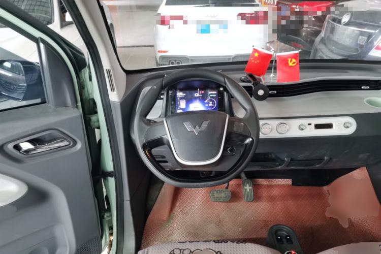 Used Wuling Hongguang MINIEV 2022 Macaron Fashion Model Lithium Iron Phosphate Steering Wheel