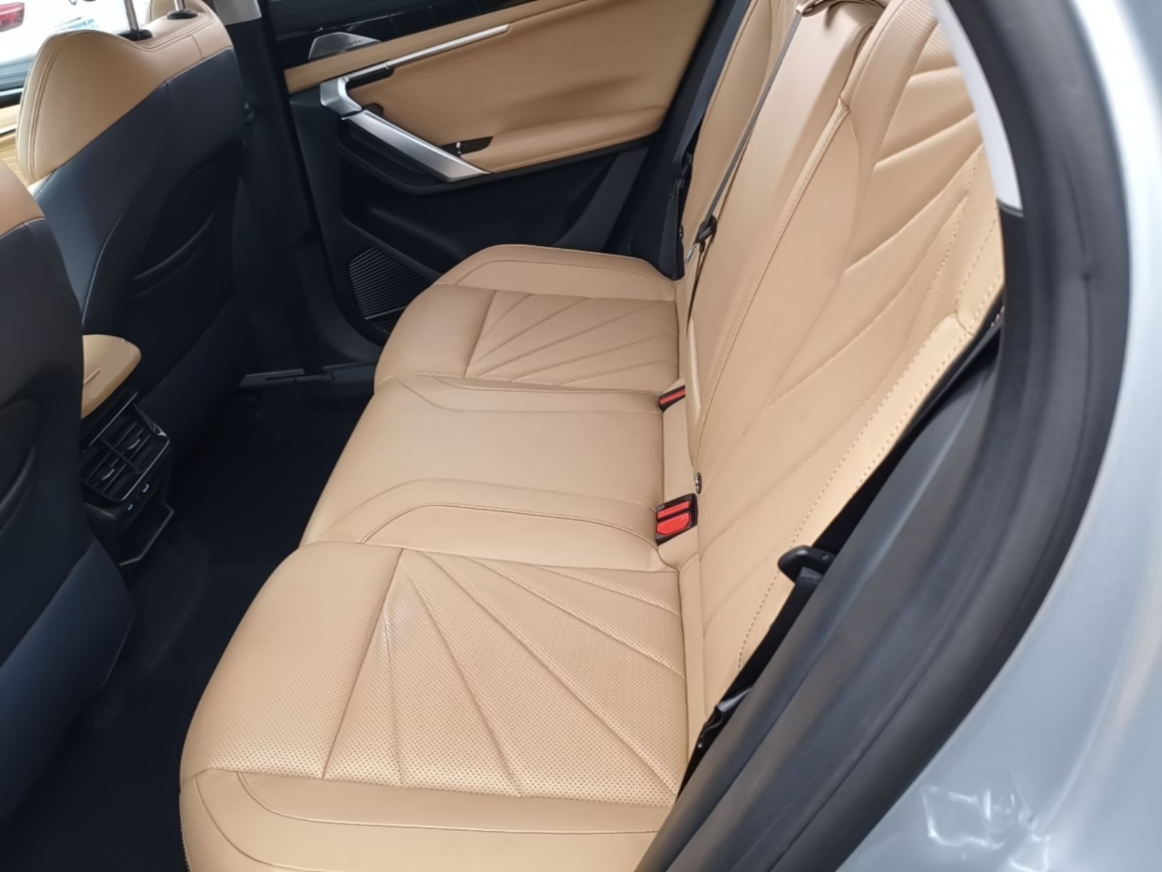 Geely Auto FX11 2023 2.0TD DCT Flagship Version — снимка 20