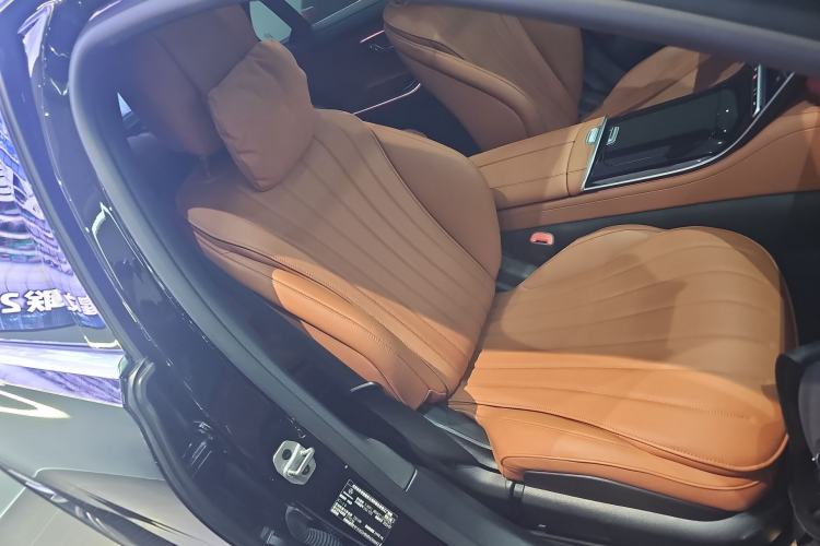 Used Mercedes-Benz S-Class 2023 Updated S 400 L Business Version Right Front Seat