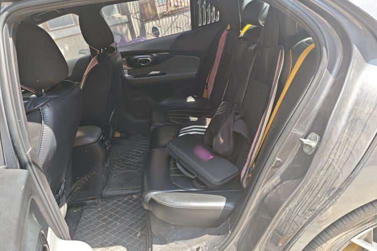 Used GAC Trumpchi EMPOW 2021 270T DCT J15 Version Left Rear Seat