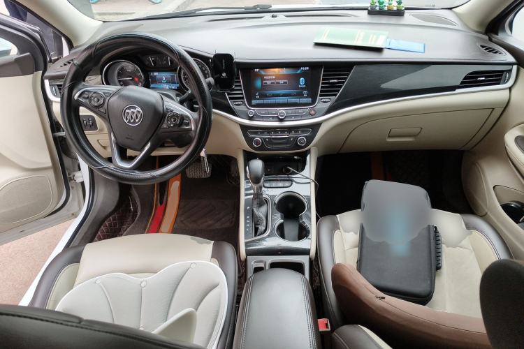 Used Buick Verano 2015 Sedan 15S Automatic Leading Model Center Console