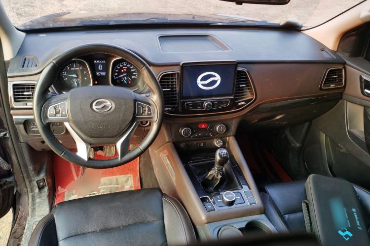 Used Zxauto Terralord 2019 2.5T Passenger Version Diesel Two-Wheel Drive Manual Ultra-Luxury Trim with Dual Features
