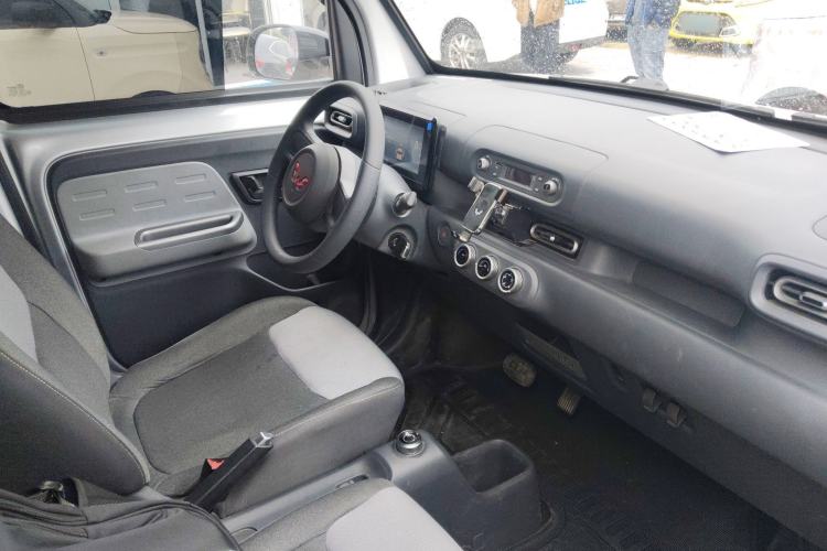 Used Wuling Zhiguang New Energy 2025 Model 305km Ambitious Edition
