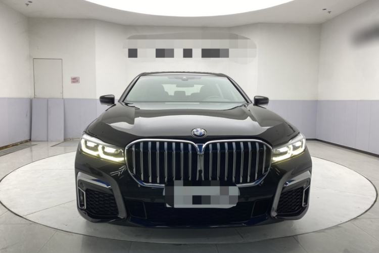 Used BMW 7 Series 2021 730Li M Sport Package Exterior 3