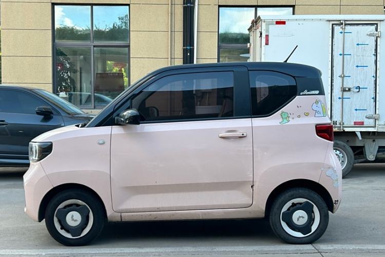 Used Wuling Hongguang MINIEV 2022 Macaron Premium Model – Lithium Ternary Battery