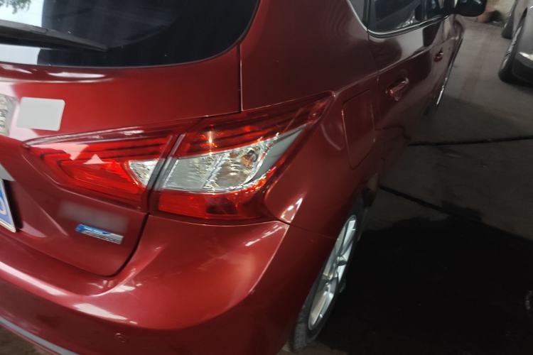 Used Nissan Tiida 2016 1.6L CVT Cool Dynamic Edition Right Rear Taillight