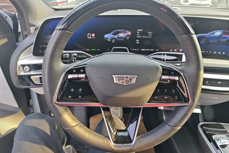 Used Cadillac LYRIQ 2022 Rear-Drive Long-Range Luxury Edition
